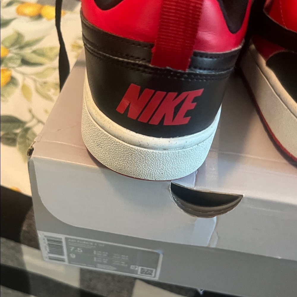 Nike Red and Black Low-Top Sneakers - Picture 3 of 4
